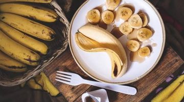 “الموز مفيد بس مش في كل وقت”.. تعرف على أفضل وقت لتناول الموز وفوائده الصحية